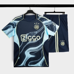 Strivend Ajax xanh đen SS26