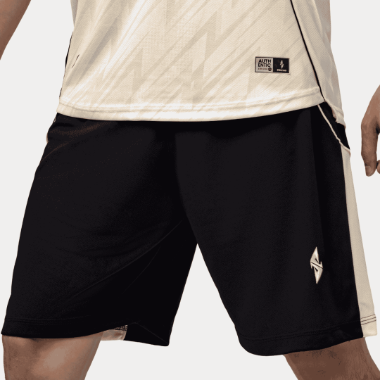 Bộ Quần Áo Bóng Đá Strivend V8 Kem